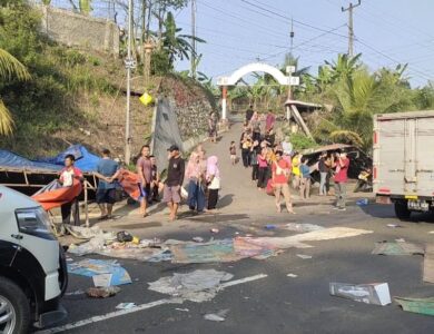 Relokasi Mendadak, Pedagang Cincau Haurwangi Merasa Terindas