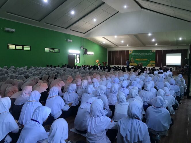 
 432 siswa baru MAN 1 Cianjur mengikuti Matsama 2022 di Aula MAN 1 Cianjur.(Foto: Afsal Muhammad/cianjurupdate.com)