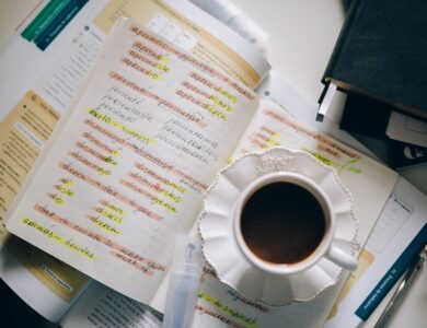 Ini Dia 5 Keuntungan Profesi Penerjemah yang Wajib Anda Ketahui