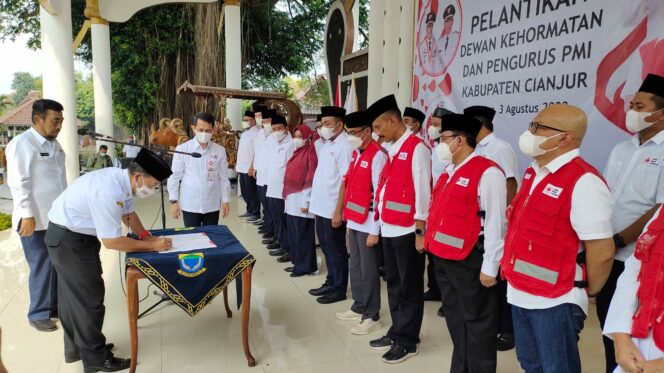 
 Pelantikan Pengurus PMI Kabupaten Cianjur periode 2022-2027 di Pendopo Cianjur, Rabu (3/8/2022).(Foto: Istimewa) 