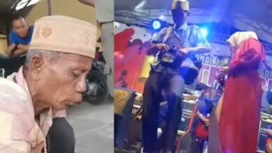 Waduh, Kakek Ini Setahun Mengemis Demi Sawer Biduan