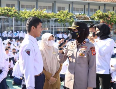 Sambut Hari Jadi Polwan, Polres Cianjur Gelar Police Goes To School