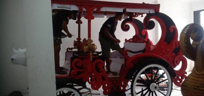 
 Kereta Kencana Cianjur Dicat Merah, Budayawan: Memalukan.(Foto: Istimewa)