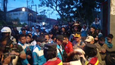 Massa Aksi Penolakan Kenaikan BBM Dapat Sembako dari Kapolres dan Dandim 0608 Cianjur