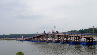 Jembatan Apung Terpanjang di Jawa Barat Sudah Diresmikan Dengan Nama Ki Jagabaya