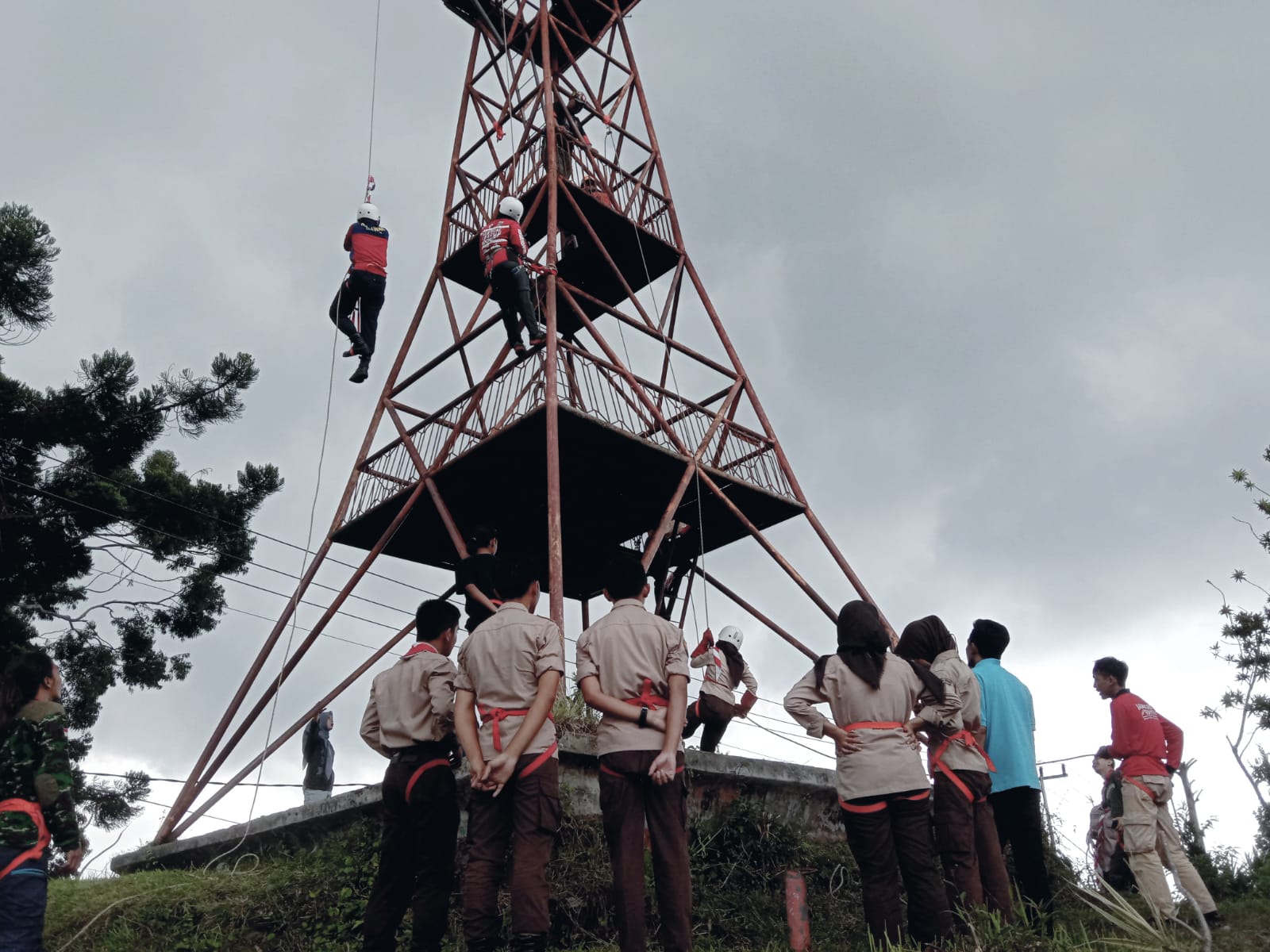 Vertical Rescue Regional Cianjur Gelar Latihan ke Sejumlah Komunitas, Organisasi dan Sekolah 