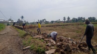 TPT Tidak Sesuai, Warga Sukamaju Cianjur Langsung Membongkarnya