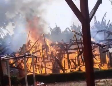 Diduga Arus Pendek Listrik, Tiga Rumah di Bojongpicung Kebakaran 