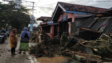 Cidaun Diterjang Banjir dan Longsor, Tiga Rumah Terbawa, Puluhan Warga Terdampak