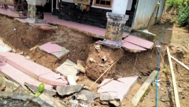 Lima Rumah di Sindangbarang Rusak Akibat Pergeseran Tanah