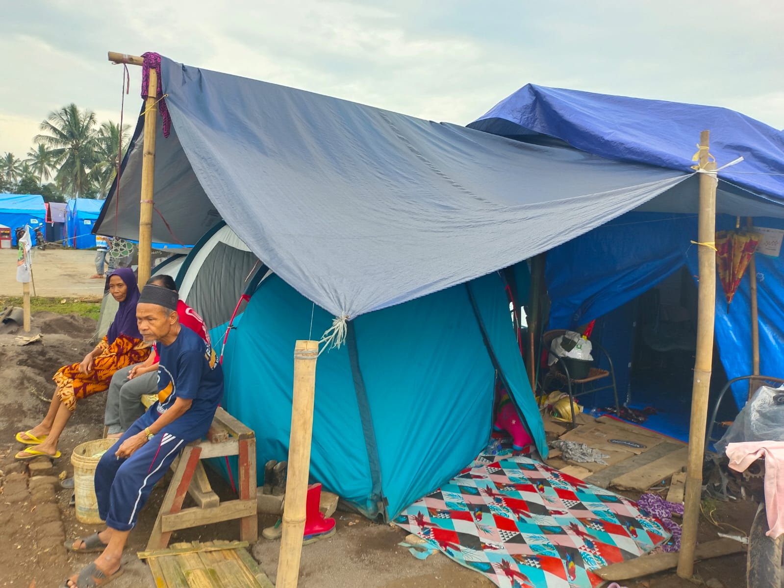 Setelah Didemo, Tenda Keluarga Dari Pemkab Cianjur Baru Terlihat