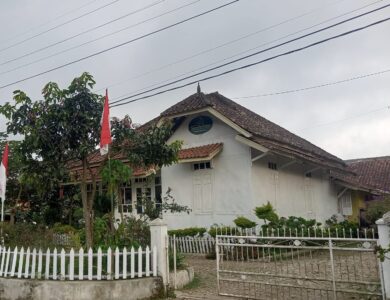 Boemi Aki Kamsoer: Seabad Lebih Berdiri, Sejarahnya Abadi