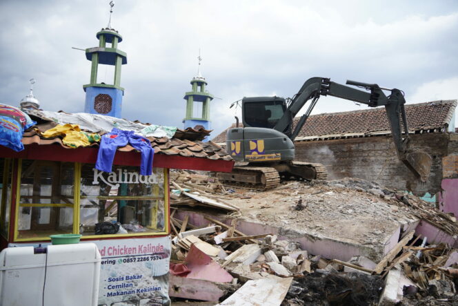 
 Begini Mekanisme Pencairan Bantuan Rumah Rusak Gempa Cianjur, Netizen: Ribet!.(Foto: Afsal Muhammad/cianjurupdate.com)