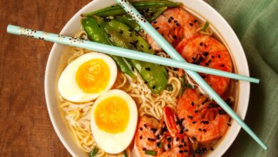 Trik Makan Mie Instan Saat Diet, Bobot Tetap Turun Meski  Makan Enak
