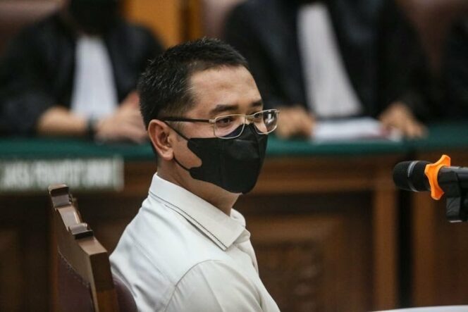 
 AKP Irfan Widyanto Mantan Kasubnit I Subdit III Dittipidum Bareskrim Polri Divonis 10 Bulan Penjara