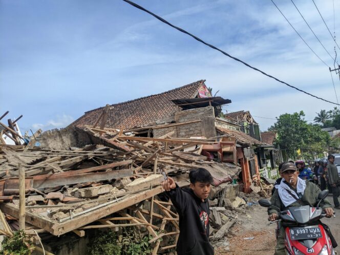 
 Pemkab Cianjur Anggarkan Dana Gempa untuk “Uang Lelah” Senilai 1,6 Miliar Rupiah, untuk Siapa?