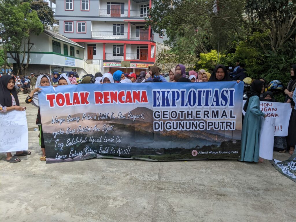 Warga Tolak Proyek Geothermal di Kaki Gunung Gede Pangrango Cipanas Cianjur