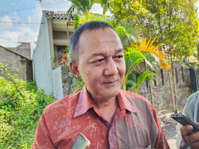 
					Kepala Dinas Sosial Kabupaten Cianjur, Munajat.(Foto: Istimewa)