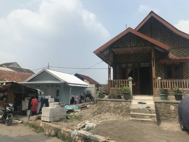 
 Rumah warga terdampak gempa di Kampung Wargaluyu, Desa Nagrak, Kecamatan Cianjur yang telah dibangun oleh aplikator dan NGO.