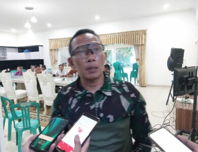 Komandan Satuan Tugas (Danstgas) penanganan gempa Cianjur, Kolonel Inf Heri, mengaku geram terhadap oknum yang memanfaatkan duit bantuan gempa (Dugem) bagi korban gempa bumi Cianjur 21 November 2022 lalu.