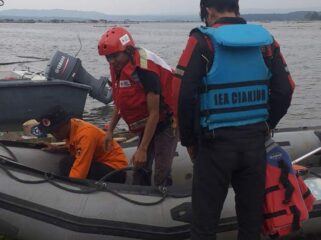 Tim SAR saat melakukan pencarian korban bocah tenggelam