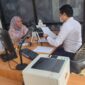 Lina Herlina (45) asal Desa Sukamanah Kecamatan Cugenang, dan Tika Kartika (50) asal Desa Sukamanah Kecamatan Karangtengah orang yang beruntung mendapatkan hadiah umroh pada kegiatan Hari Olahraga Nasional (Haornas) ke 40, Sabtu (9/9/2023) kemarin