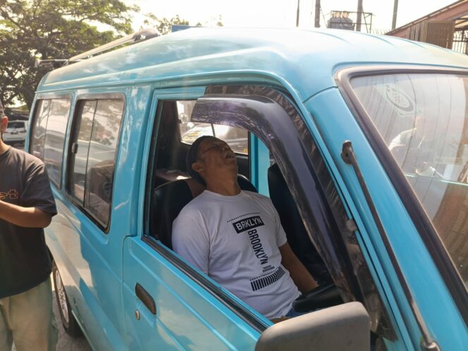 
 Sopir angkot trayek Jangari - Cianjur meninggal saat bawa nyetir