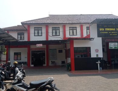 Kepala Unit Pelaksana Teknis Dinas (UPTD) Puskesmas Tanggeung Cianjur, Tutang Heryana mengimbau masyarakat untuk mewaspadai berbagai penyakit yang muncul selama musim kemarau