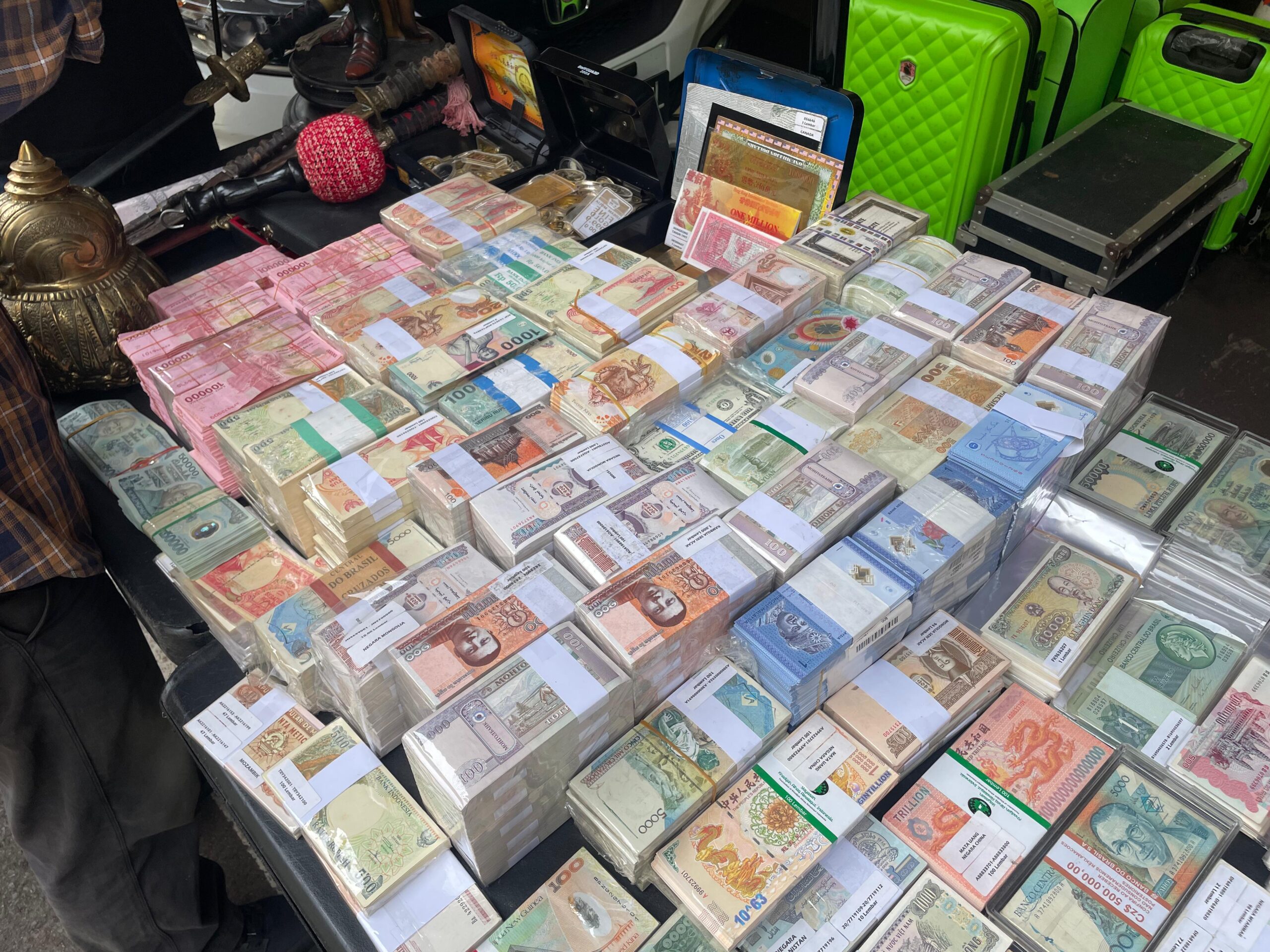 Ada Dollar dan Euro, Polres Cianjur Ringkus Komplotan Penipu Penggandaan Uang Palsu