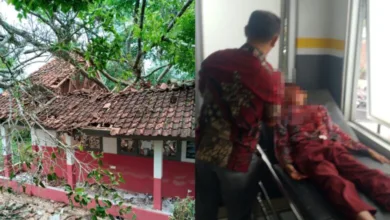 Pemkab Cianjur bergerak cepat menangani kerusakan SDN Sukasari di Desa Margaluyu, Kecamatan Campaka, yang tertimpa pohon beringin