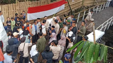 Bupati Cianjur, dr. Mohammad Wahyu Ferdian, resmikan Jembatan Cibogo yang dibangun kilat pasca roboh.