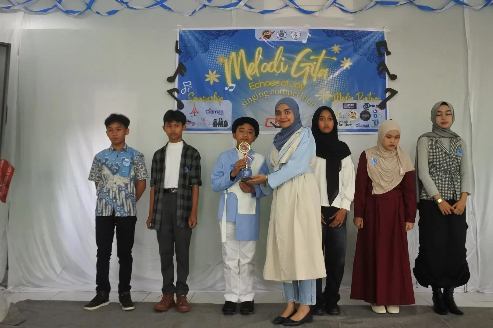 Gita Suara SMAN 2 Cianjur sukses menggelar lomba solo vokal Melodi Gita 2025 untuk pelajar SMP/MTs.