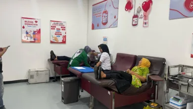 Petugas Lapas Cianjur melaksanakan aksi donor darah di UTD PMI Cianjur dalam rangka memperingati Hari Bakti Pemasyarakatan (HBP) ke-61
