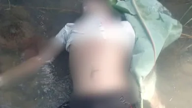 Mayat pedagang asal Cikadu ditemukan mengambang di Sungai Cisadea, Cianjur, Jumat (25/4/2025).