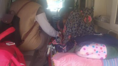 Seorang ibu hamil 9 bulan di Kampung Sukamahi Samolo, Ciherang, Cianjur berhasil dievakuasi tim gabungan usai rumahnya terendam banjir.