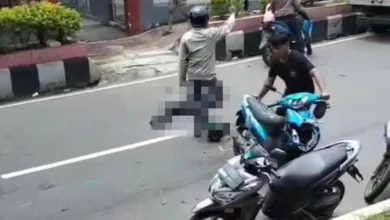 Kecelakaan tabrakan antara dua motor di Jalan Raya Cibeber, Cianjur, mengakibatkan empat orang luka ringan.