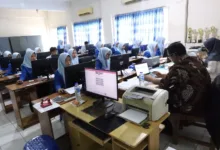 SMKN 1 Cianjur menggelar Uji Kompetensi Keahlian Akuntansi dan Perbankan untuk 136 siswa. Kegiatan ini memastikan lulusan berkompetensi