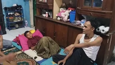 Sebanyak 40 warga Kampung Cibiuk, Bojongpicung, Cianjur, diduga terjangkit penyakit Chikungunya