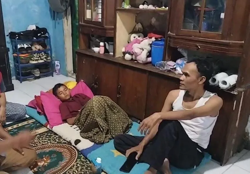 Sebanyak 40 warga Kampung Cibiuk, Bojongpicung, Cianjur, diduga terjangkit penyakit Chikungunya