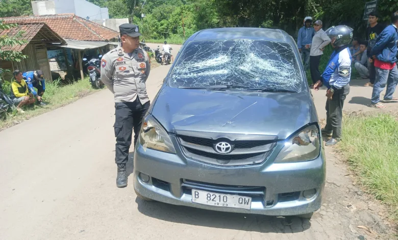 Sopir Xenia Tabrak Fortuner di Cianjur Lalu Kabur, Mobil Ditinggal Berisi Jeriken Pertalite