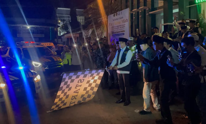 Sebanyak 442 calon jemaah haji Cianjur berangkat pada kloter pertama (7/5/2025) menuju Tanah Suci.
