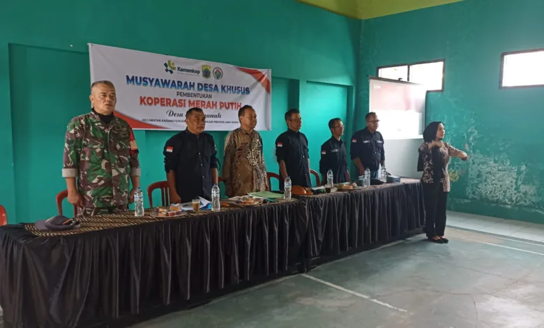 Pemerintah Desa Sukamanah, Cianjur, membentuk Koperasi Desa Merah Putih secara transparan melalui Musdesus.