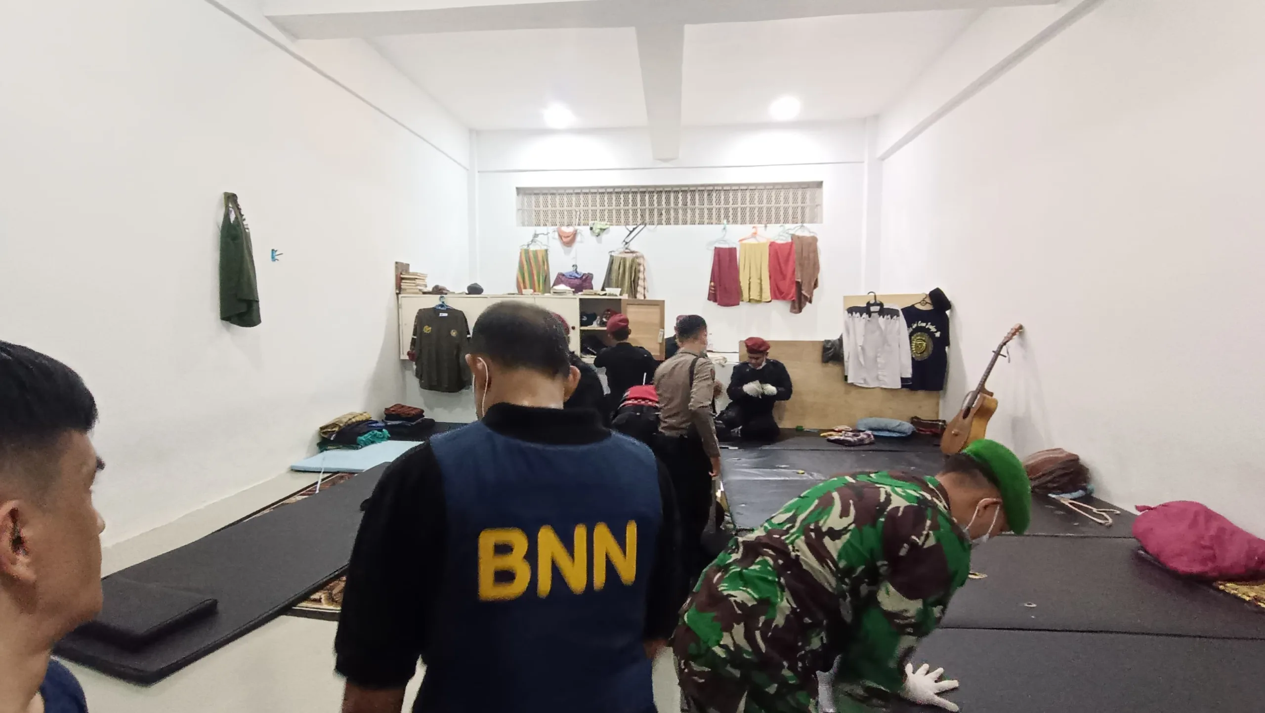 Razia ini merupakan bagian dari program 13 Akselerasi Kementerian Hukum dan HAM