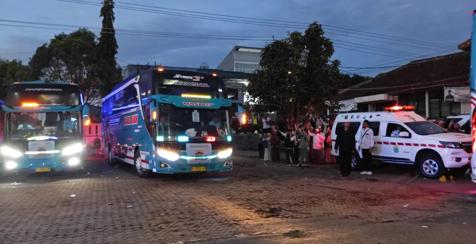 435 Jemaah Haji Kloter Ketiga Cianjur Berangkat
