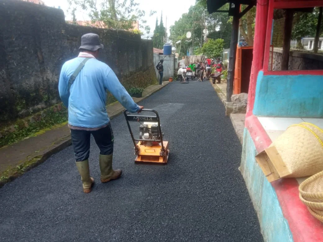 Desa Ciloto Panen Aspirasi Dewan Cianjur, Usep Setiawan Tebar 8 Jalan Lingkungan Habiskan Ratusan Juta