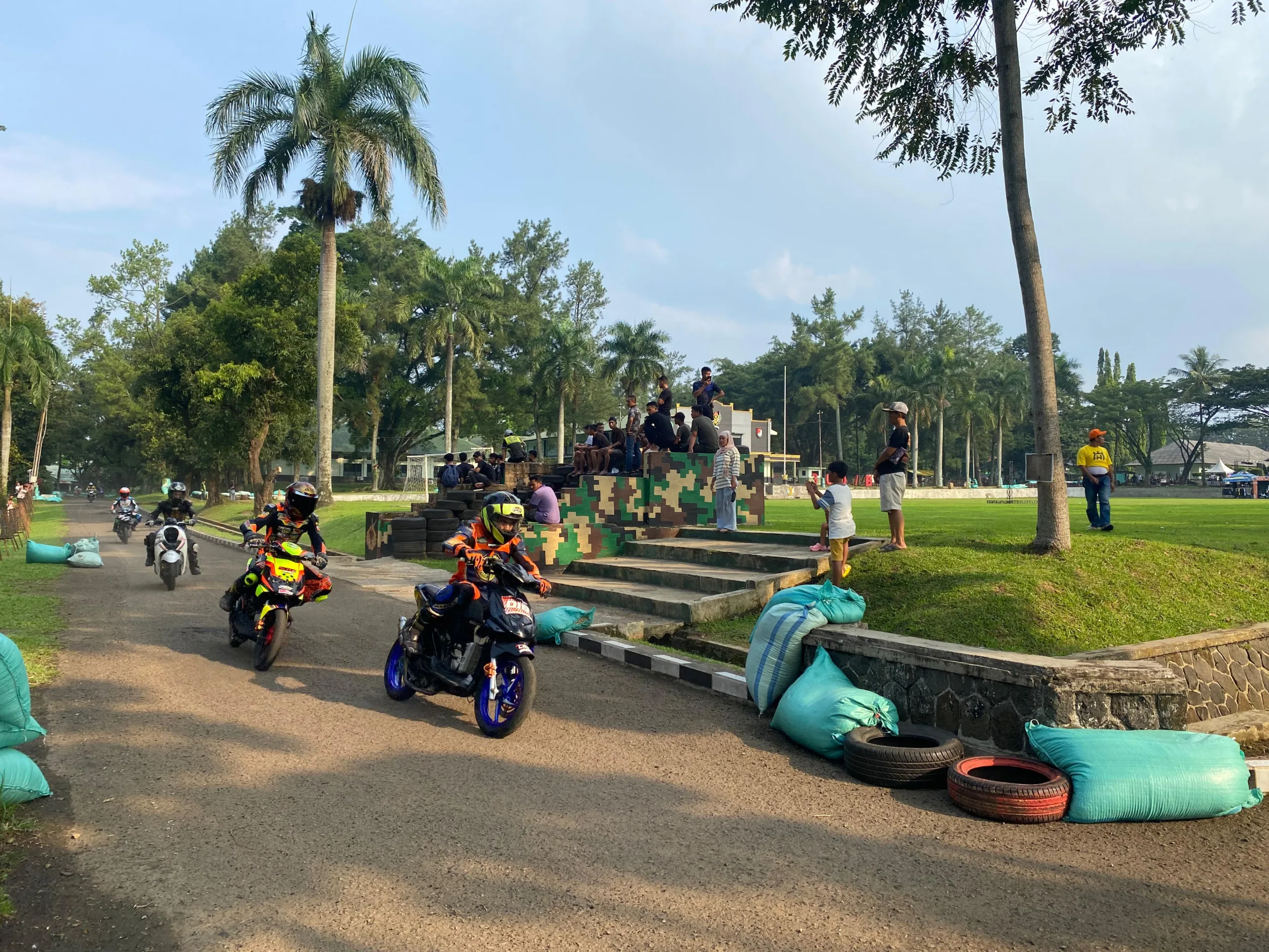438 Pebalap Ikuti Kualifikasi Brajawijaya Supermatic Road Race Seri I Cianjur