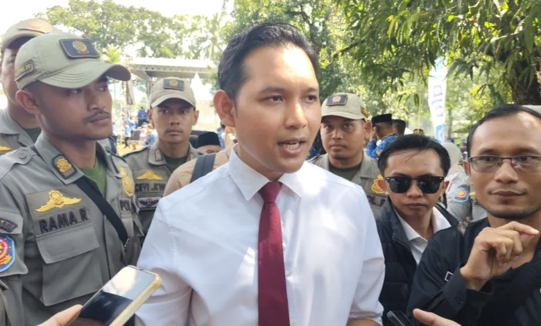 Bupati Cianjur mendukung penuh langkah Kejari mengusut dugaan korupsi proyek PJU Rp40 miliar di Dishub.