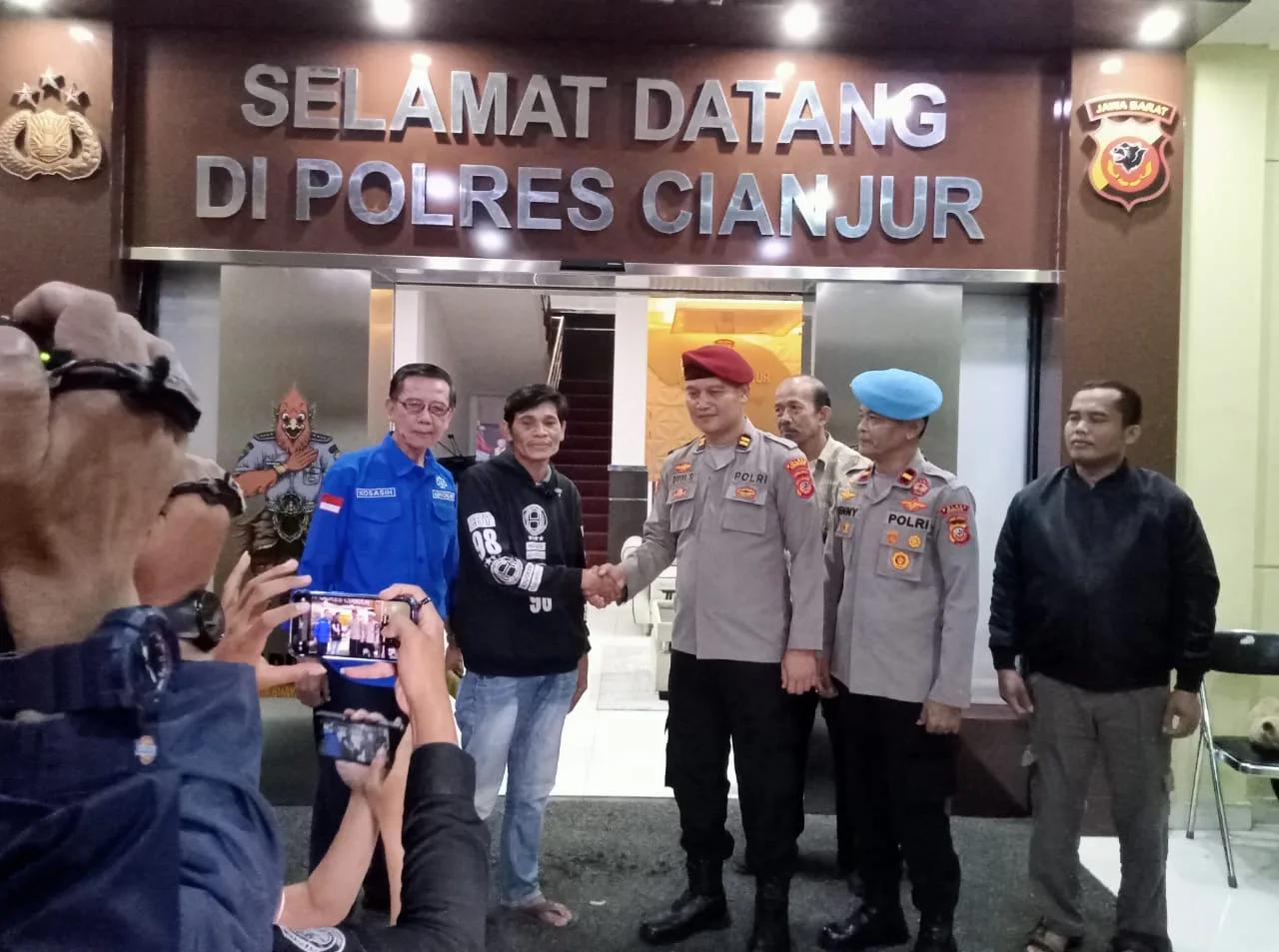 Video Viral Dugaan Salah Tangkap Polisi terhadap Penjual Kopi di Cianjur Berujung Damai