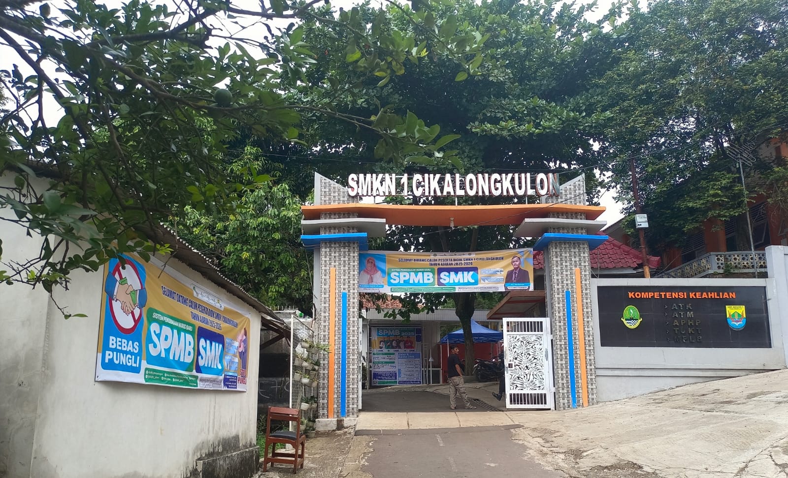 Orang tua Siswa Pertanyaan Uang Perpisahan Rp 1,2 Juta SMKN 1 Cikalongkulon, Sekolah: Dipakai Untuk Ini Itu