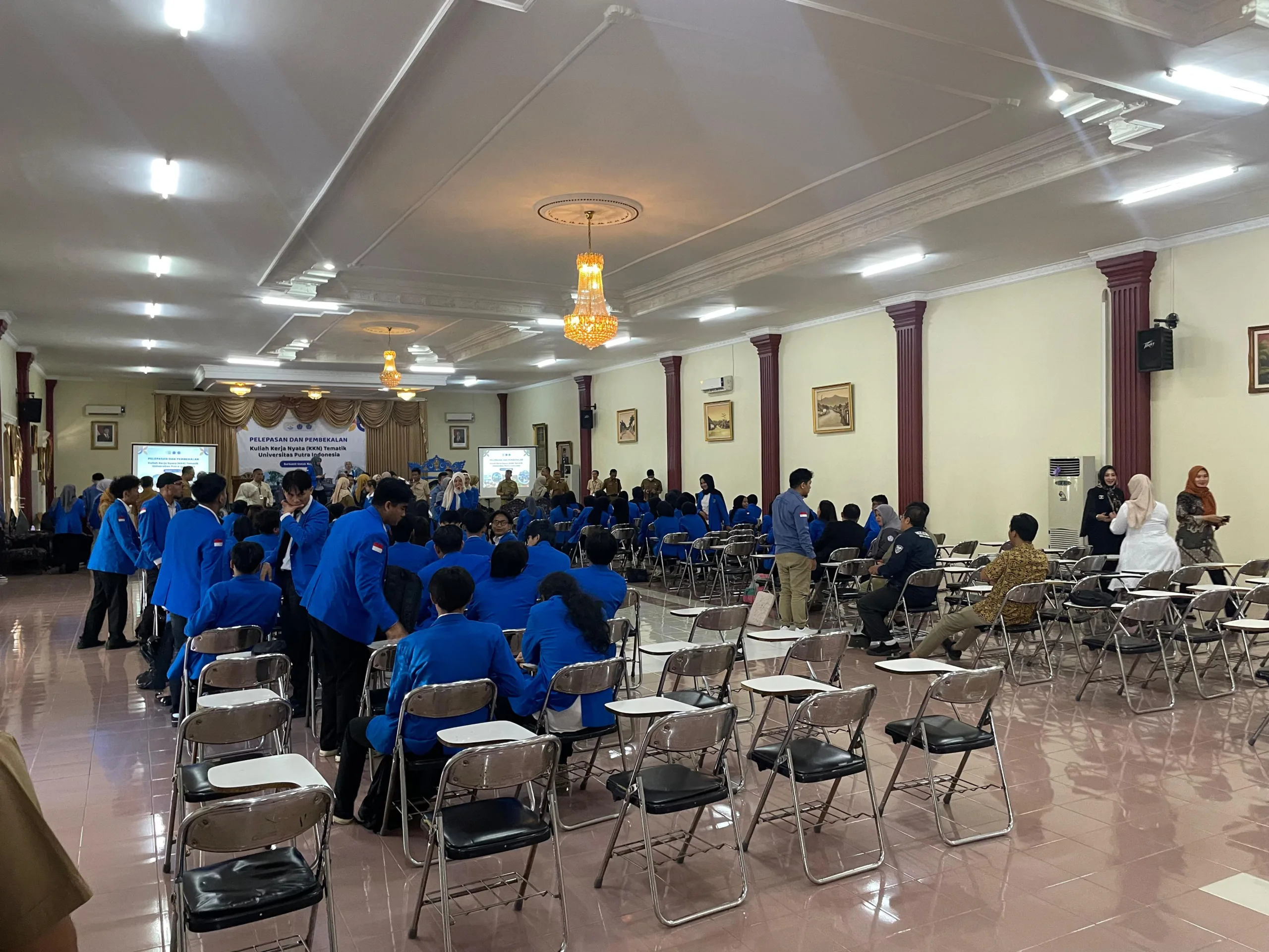 Sebanyak 102 mahasiswa Universitas Putra Indonesia (UNPI) akan melaksanakan KKN di 18 desa Kecamatan Cibeber pada Juli-Agustus 2025.
